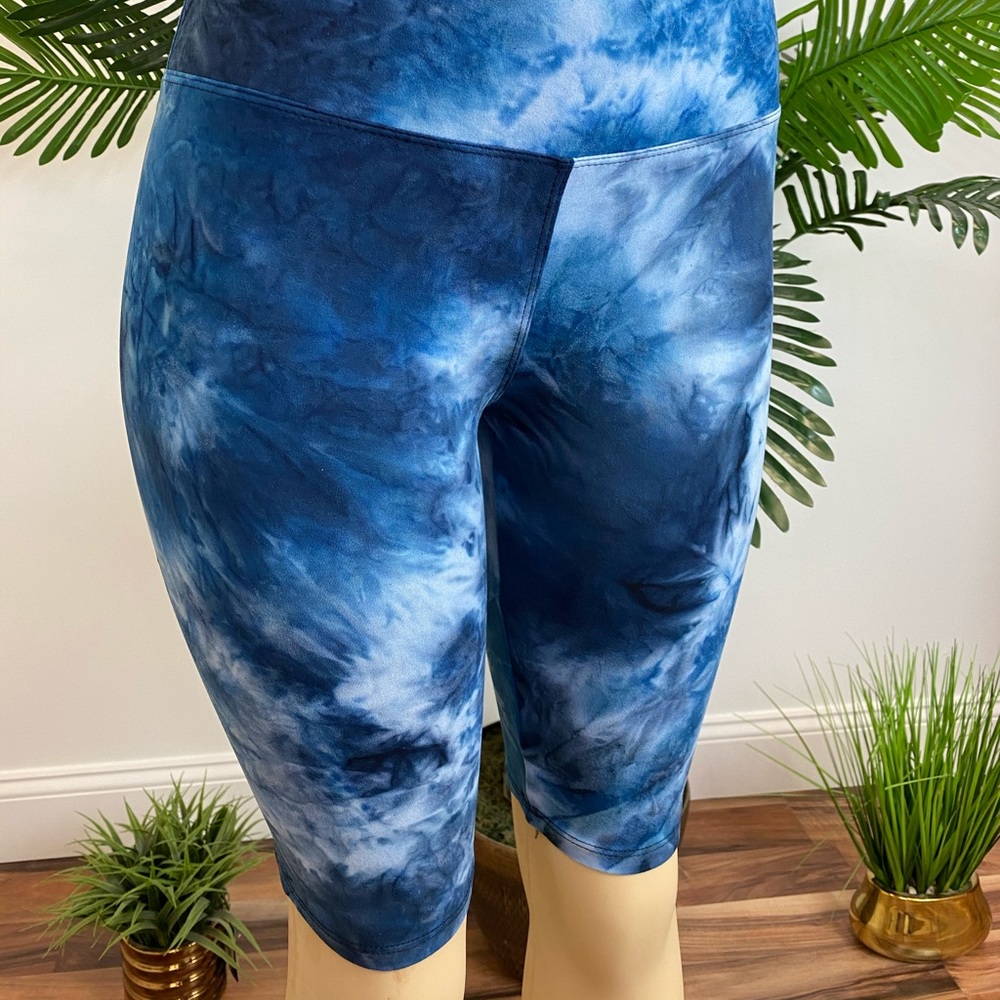 ‼️ Blue Tie Dye Leggings Active Wear Biker Shorts - Picture 8 of 8